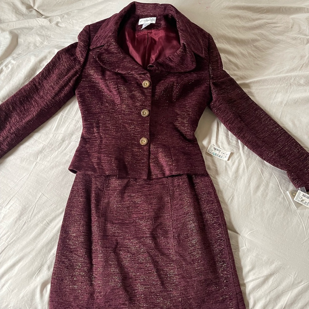 NWT Vintage Gantos Burgundy Metallic Tweed 2 piece suit (Jacket & Skirt)